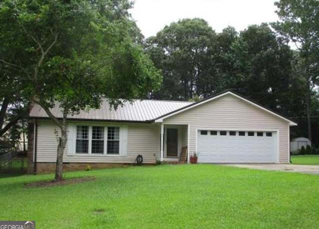 Property at 136 Jennifer Ln, Carrollton, GA 30116, 3 beds, 2 baths
