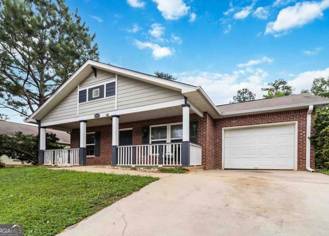 Property at 1147 Dunivin Dr, Jonesboro, GA 30238, 3 beds, 2 baths