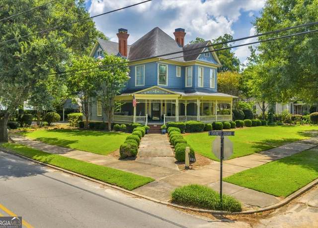Property at 101 Everett Sq, Fort Valley, GA 31030, 4 beds, 3.5 baths