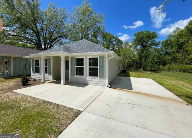 Property at 410 Hardy Ave SW, Rome, GA 30161, 3 beds, 2 baths