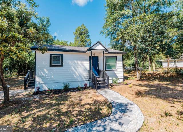 Property at 2015 Kitchens Rd, Macon, GA 31211, 2 beds, 1 bath