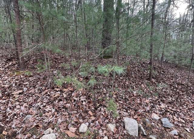Property at 700 Kingwood Dr, Clayton, GA 30525