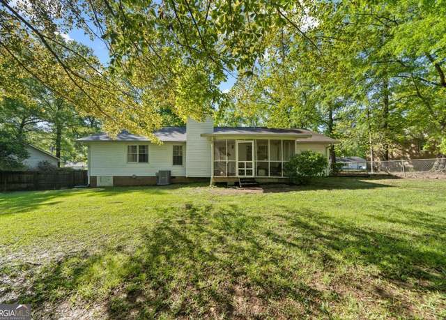 Property at 1880 Timberlane Rd, Milledgeville, GA 31061, 3 beds, 2 baths
