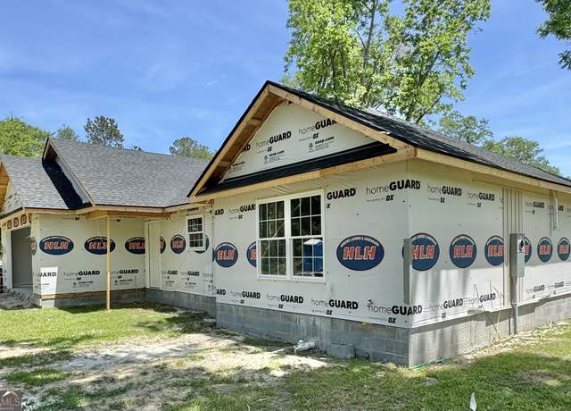 Property at 126 Rabun Ave, Reidsville, GA 30453, 3 beds, 2 baths