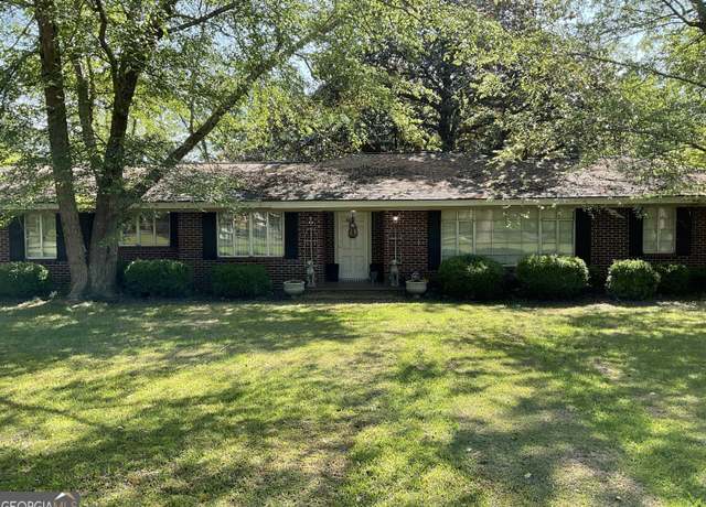 Property at 100 S Macarthur Dr, Camilla, GA 31730, 4 beds, 2 baths
