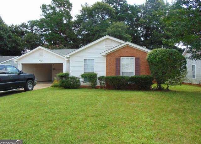 Property at 148 Lake Ter, Mcdonough, GA 30253, 3 beds, 2 baths