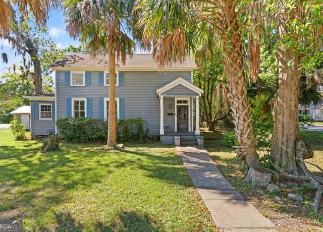 Property at 400 Dartmouth St, Brunswick, GA 31520, 3 beds, 3 baths