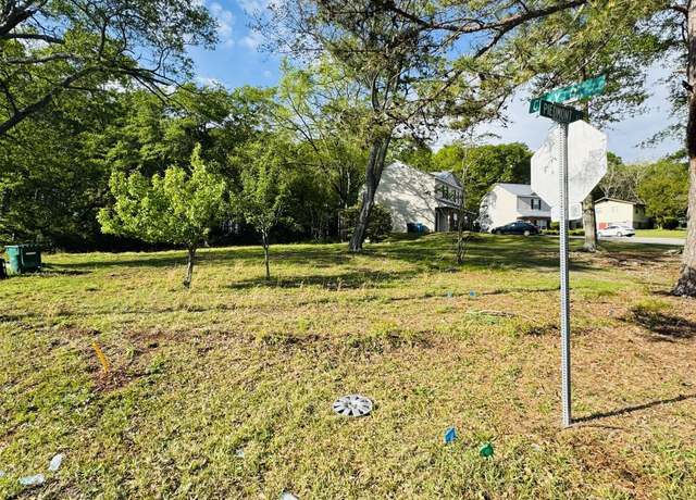 Property at 208 Piedmont St, Commerce, GA 30529