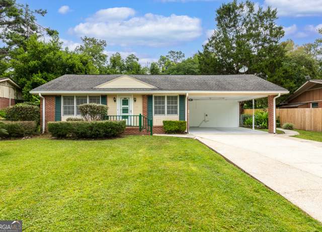 Property at 907 Euclid Ave, Waycross, GA 31501, 4 beds, 2 baths