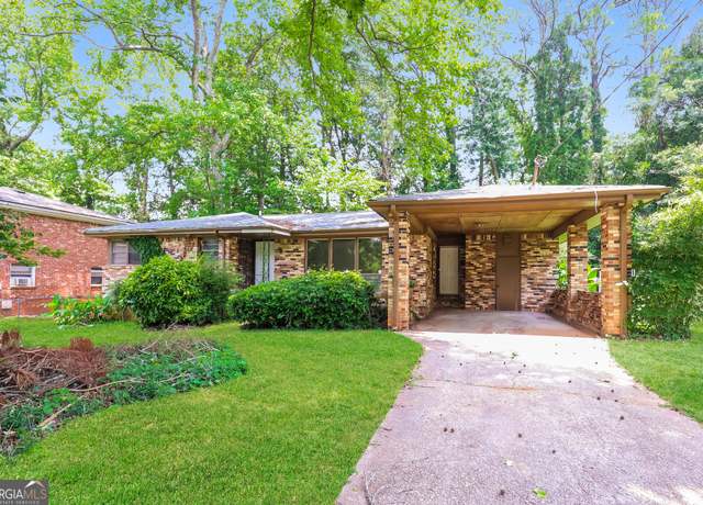 Property at 2282 Belmont Dr, Decatur, GA 30032, 3 beds, 2 baths