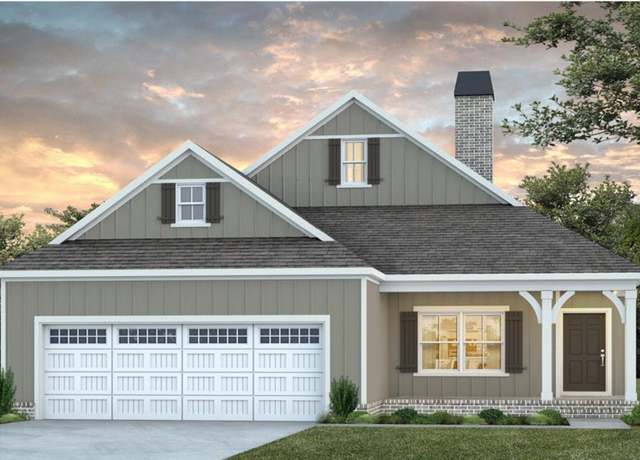 Property at 120 Chinaberry St, Pine Mountain, GA 31822, 3 beds, 2 baths