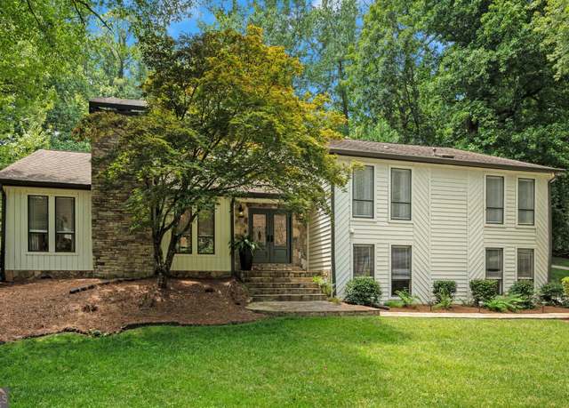 Property at 1519 Biddle Ct, Dunwoody, GA 30338, 4 beds, 2.5 baths