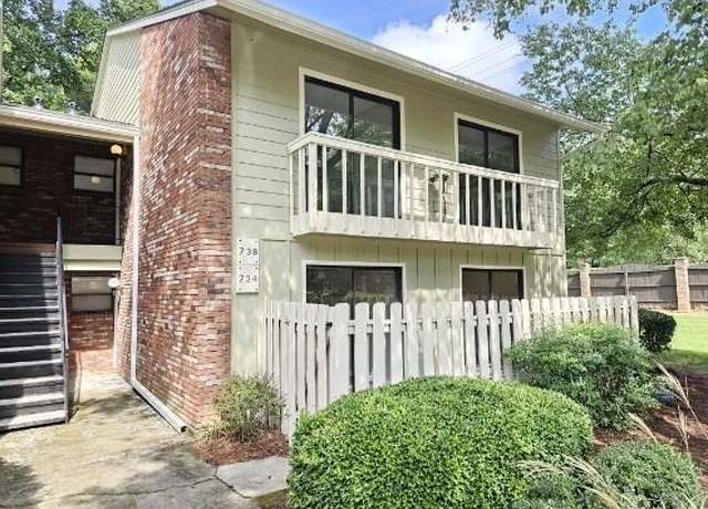 Property at 738 Brentwood Pl, Marietta, GA 30067, 2 beds, 2 baths