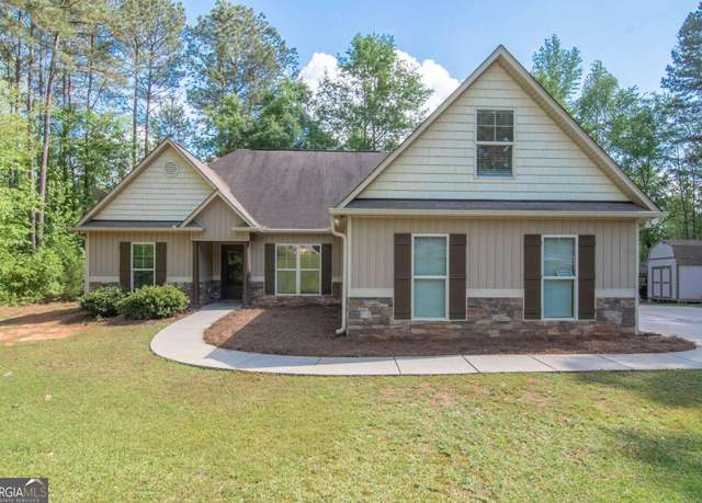 Property at 110 Holleys Grove Dr, Lagrange, GA 30240, 4 beds, 3 baths