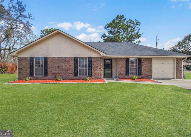 Property at 1510 Desert Storm Dr, Hinesville, GA 31313, 3 beds, 2 baths