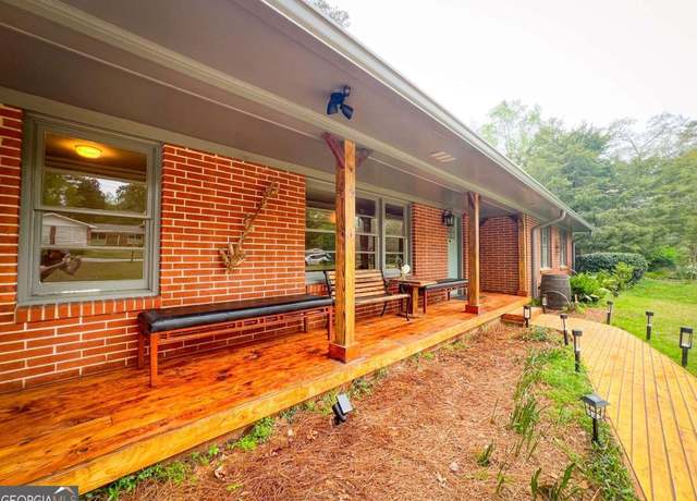 Property at 535 Riverhill Dr, Athens, GA 30606, 4 beds, 3 baths