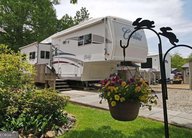 Property at 101 Flora Ln, Blairsville, GA 30512, 1 bed, 1 bath