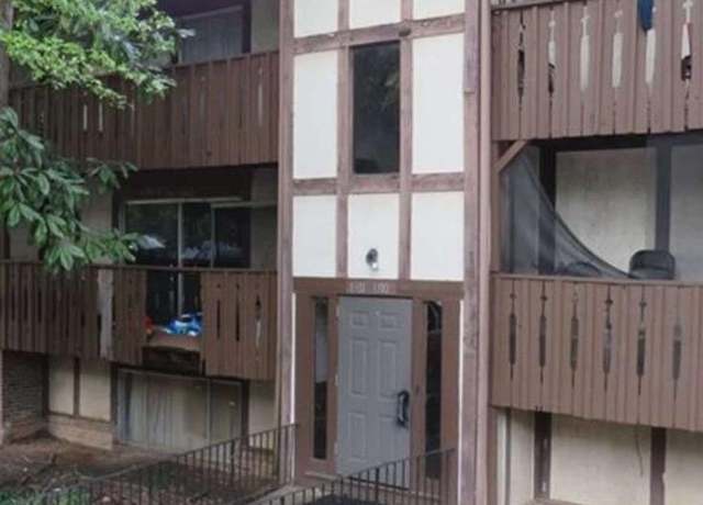 Property at 1308 Camelot Dr, South Fulton, GA 30349, 3 beds, 2 baths
