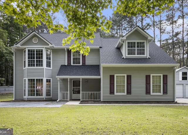 Property at 40 Briarwood Ln, Newnan, GA 30265, 4 beds, 2.5 baths