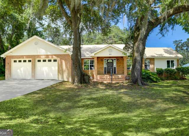 Property at 77 Sutton Ct, Woodbine, GA 31569, 3 beds, 2 baths