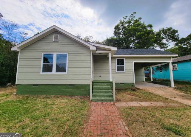 Property at 307 Poplar St, Hogansville, GA 30230, 3 beds, 2 baths