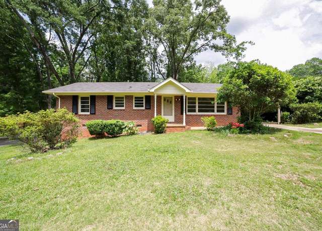 Property at 120 Hunt Rd, Athens, GA 30606, 3 beds, 1.5 baths