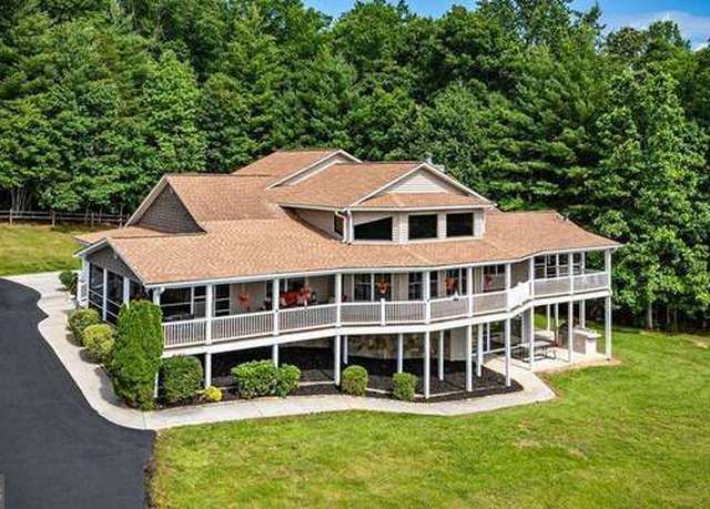 Property at 341 Holly Lane Rd, Blairsville, GA 30512, 4 beds, 3.5 baths