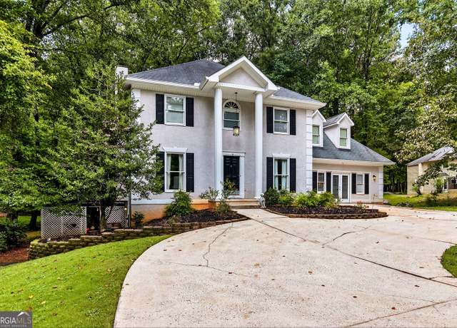 Property at 110 Old Mill Xing, Fayetteville, GA 30214, 4 beds, 2.5 baths