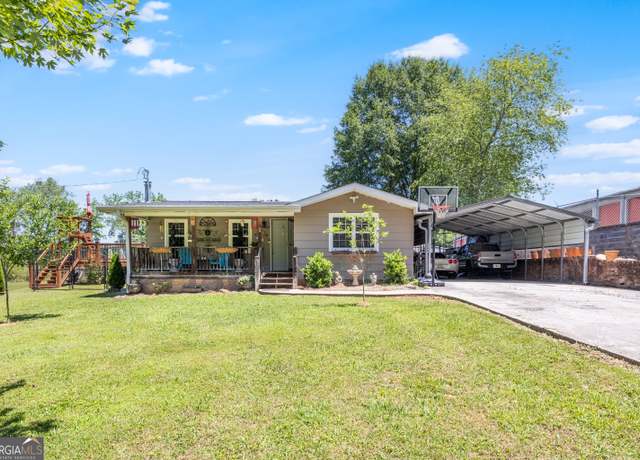Property at 301 Jackson St, Lafayette, GA 30728, 2 beds, 1 bath