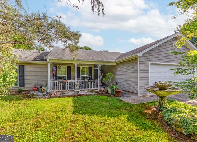 Property at 425 W Ridgeway Rd, Maysville, GA 30558, 3 beds, 2 baths
