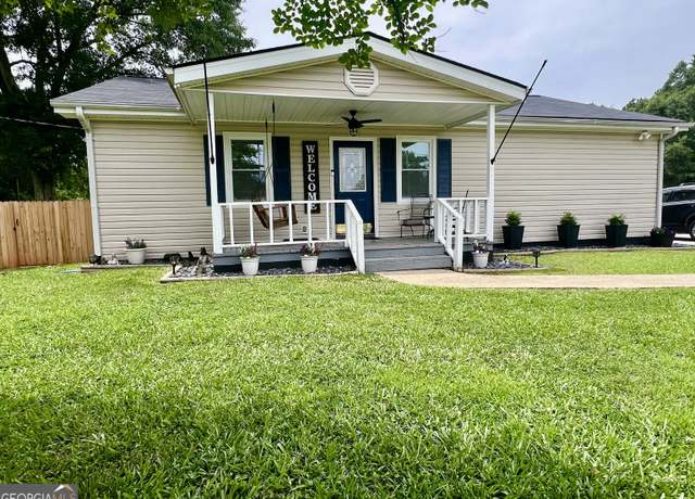 Property at 37 Lake Dr, Lagrange, GA 30241, 4 beds, 3 baths
