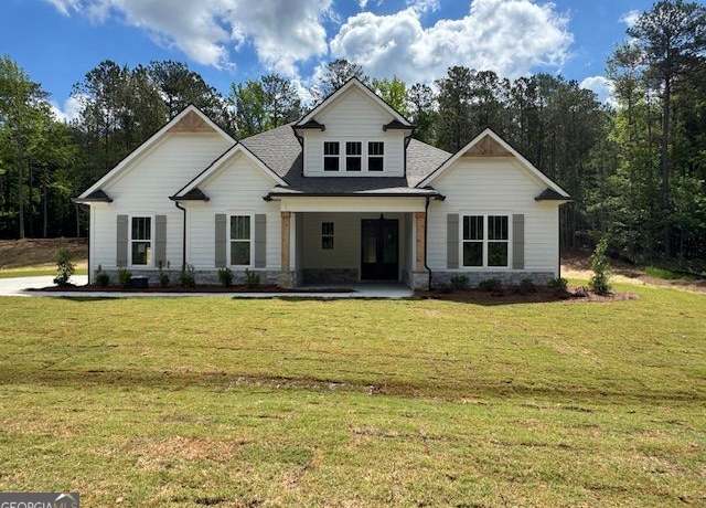 Property at 555 Discovery Lake Dr, Fayetteville, GA 30215, 3 beds, 2.5 baths
