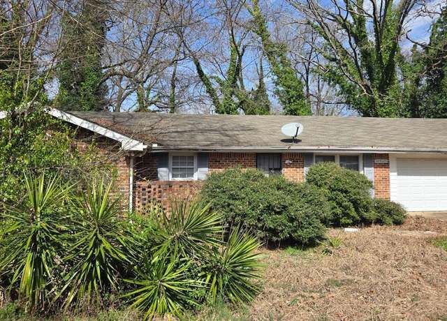 Property at 5640 Redan Cir, Stone Mountain, GA 30088, 3 beds, 2 baths