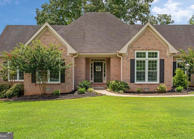Property at 10 Wigwam Cir, Whitesburg, GA 30185, 3 beds, 2 baths