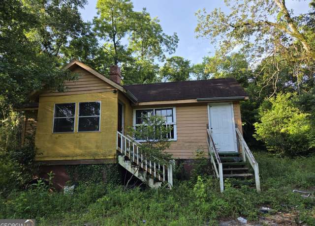 Property at 4058 Brookdale Ave, Macon, GA 31204, 1 bed, 1.5 baths