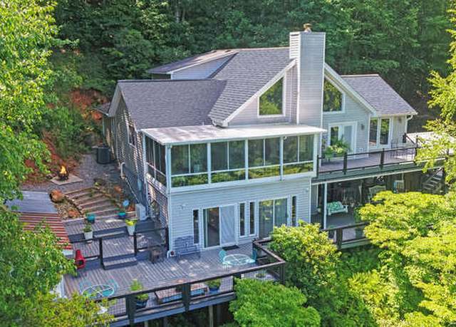 Property at 1106 Robin Ridge Ln, Hiawassee, GA 30546, 4 beds, 3.5 baths
