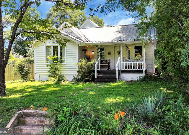 Property at 314 Holley St, Demorest, GA 30535, 3 beds, 2.5 baths