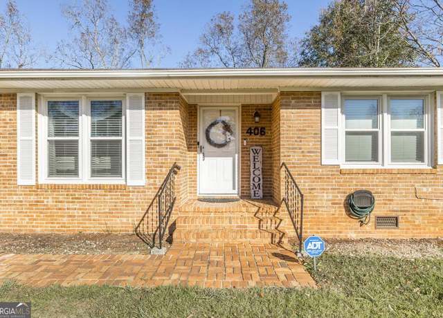 Property at 406 Pecan Ave, Fort Valley, GA 31030, 3 beds, 2 baths
