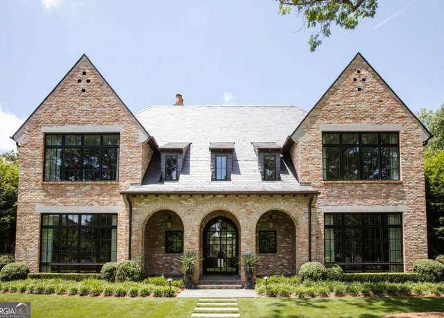 Property at 1070 S Milledge Ave, Athens, GA 30606, 6 beds, 6.5 baths