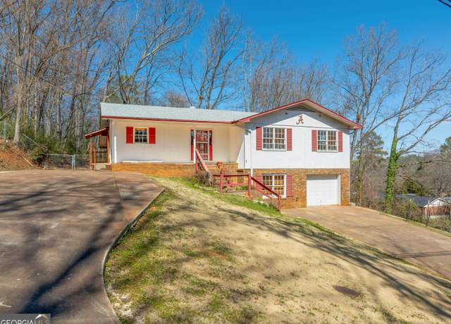 Property at 55 W 55th St, Anniston, AL 36206, 3 beds, 2.5 baths