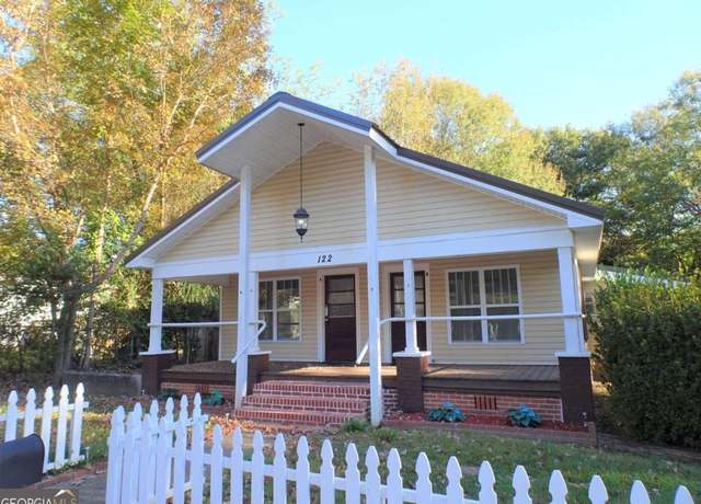 Property at 122 Mandeville Ave, Carrollton, GA 30117