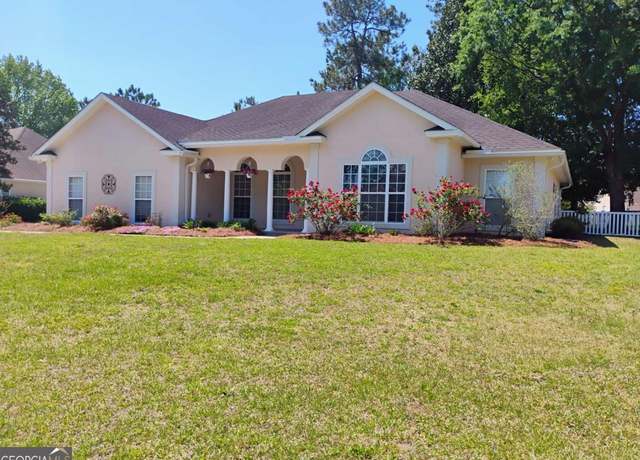 Property at 145 Spring Lake Cir, Brunswick, GA 31525, 4 beds, 3 baths