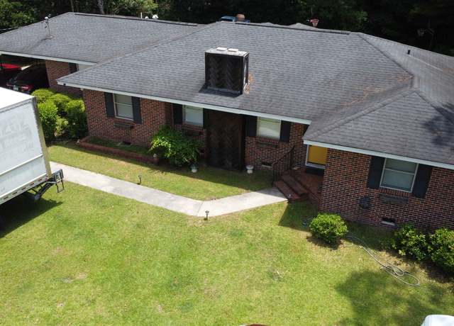 Property at 109 Rowand Cir, Statesboro, GA 30458, 4 beds, 2 baths