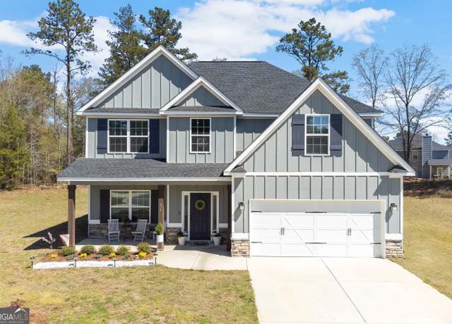 Property at 424 Dog Fennel Ln, Perry, GA 31069, 4 beds, 2.5 baths