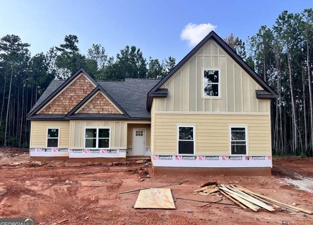 Property at 165 Lakemere Ln NW, Milledgeville, GA 31061, 3 beds, 3 baths