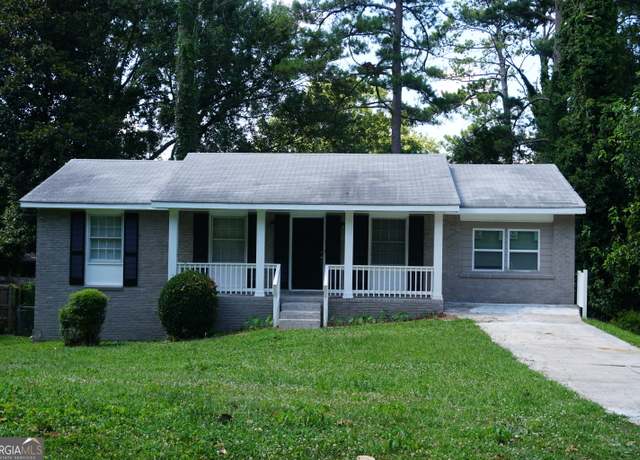 Property at 39 Mcferrin Cir, Riverdale, GA 30274, 5 beds, 3 baths