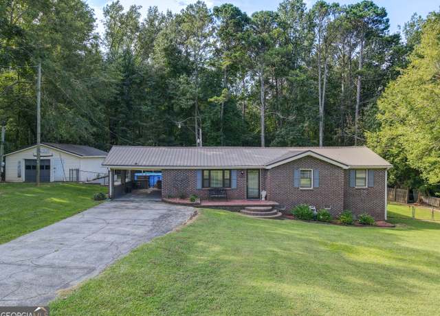 Property at 88 Sweeper Smith Rd, Newnan, GA 30263, 4 beds, 1.5 baths