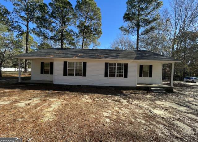 Property at 132 & 136 Miles Rd, Cochran, GA 31014, 8 beds, 4 baths