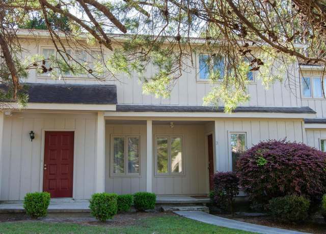 Property at 3 Woodrum Pl, Statesboro, GA 30458, 2 beds, 2.5 baths