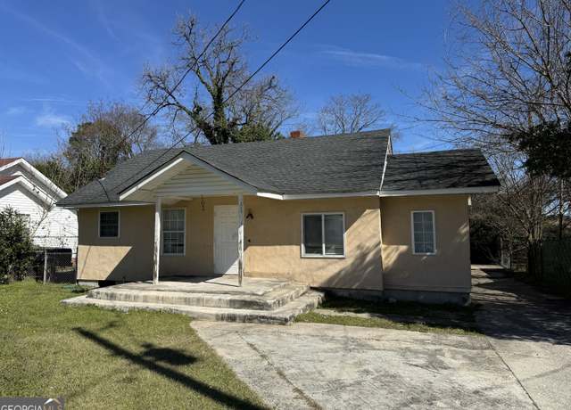 Property at 508 S 2nd St, Warner Robins, GA 31088, 2 beds, 2 baths